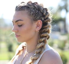 festival braid hairstyles: glitter braids Color Guard Hairstyles, Guard Hairstyles, Braids With Glitter, Coachella Hairstyle, Music Festival Hairstyles, Glitter Braids, Cochella Hair, Coachella Hairstyles, Party Hairstyles For Long Hair