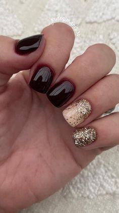 Mistral Nail Ideas, Fall Nail Dip Colors, Short Dip Powder Nails Winter, New Years Nails 2022 Trends, January Gel Nails, New Years Gel Nails, Long Nail Art Designs, Dip Nail Ideas, New Year's Eve Nails