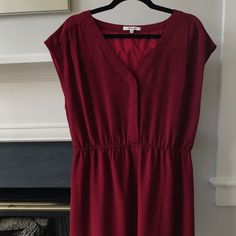 Selling A Red Madewell Sky Gaze Eyelet Dress Size 12. The Original Link Is Below: Https://Www.Madewell.Com/Skygaze-Eyelet-Dress-F6076.Html A Truly Pretty Dress In Breezy Eyelet Lace With A Scalloped Hem. With Its Elasticized Waist And A Concealed Button Front, It's As Comfy As It Is Flattering. - Waisted - Falls 35" From Highest Point Of Bodice - Polyester. - Lined Red V-neck Maxi Dress For Work, Red Casual Maxi Dress For Work, Casual Red Maxi Dress For Work, Burgundy Short Sleeve Dress For Date Night, Madewell Dresses, Pretty Dress, Eyelet Dress, Size 12 Dress, Eyelet Lace