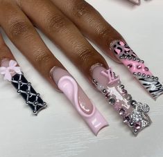 Weak Nails, Punk Nails, Hard Nails, Colored Acrylic Nails, French Tip Acrylic Nails, Vibrant Nails, Short Square Acrylic Nails, Exotic Nails, Really Cute Nails