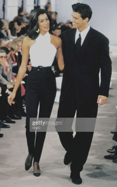 Ralph Lauren 90s Runway Dress, Yasmeen Ghauri Now, Sophisticate Archetype, 90s Supermodels Aesthetic, Ghauri Yasmeen, Workwear 2023, Supermodel Lifestyle, 19s Fashion, 90s Fashion Show