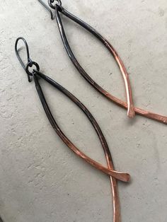 Copper Dangle Earrings Ombre Earrings Hammered Copper Jewelry Drop Earrings Rustic Jewelry Danieller Hammered Copper Jewelry, Homemade Wedding Gifts, Hammered Copper Earrings, Wire Jewelry Earrings, Homemade Anniversary Gifts, Patina Earrings, Ombre Earrings, Syracuse Ny, Hammered Earrings