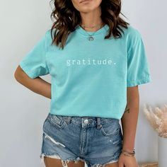 A gratitude shirt is a comfortable and stylish way to express appreciation for the blessings in your life. With its soft fabric and eye-catching design, this shirt is perfect for spreading positivity and reminding yourself of all the good things you have. Wear it as a reminder to practice gratitude every day and to inspire those around you to do the same. ✨ Please be sure to read through the entire product description, FAQ, and our shop policies. Thank you! ✨ ᠅ HOW TO ORDER ᠅ Select your desired Inspirational Crew Neck T-shirt As Gift, Inspirational Crew Neck Top As Gift, Casual Soft-washed T-shirt Gift, Inspirational Crew Neck Shirt With Relaxed Fit, Soft-washed Crew Neck T-shirt As Gift, Inspirational Crew Neck T-shirt For Everyday, Inspirational Soft-washed Crew Neck T-shirt, Gratitude Shirt, Inspirational Crew Neck Soft-washed T-shirt