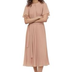 It’s New With Tags, Accordion Style Dress In Blush. Rare Design Feminine Summer Knee-length Pleated Dress, Feminine Knee-length Pleated Summer Dress, Spring Pleated Dress For Work, Feminine Flowy Midi Dress For Work, H&m Flowy Daywear Dresses, Short Sleeve Pleated Dress For Summer Workwear, H&m Flowy Midi Dress, H&m Summer Work Dresses, Flowy Midi Dress By H&m