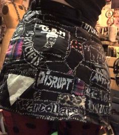 Crust Punk Style, Quote Fashion, Crust Punk, Funky Outfits, Punk Outfits