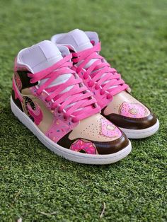 Step into a world of sweet style with our unique Hand-Painted Jordan Donut Sneakers! These custom sneakers are perfect for sneakerheads and donut lovers alike. Each pair is meticulously hand-painted with vibrant, high-quality paints, ensuring a one-of-a-kind piece of wearable art that stands out from the crowd. Each pair is custom hand-painted to order, making every shoe a unique piece of art. While we strive to match the colors and designs as shown, slight variations may occur due to the handcrafted nature of the process and the nuances of paint mixing and application. Custom Jordan 1 High, Diy Sneakers Designs, Custom Jordan 1, Donut Shoes, Painted Air Force 1, Jordan 1 Mids, Nike Shoes Women Fashion, Custom Sneakers Diy, Pretty Sneakers