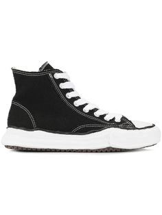 Hi Top, Ugly Shoes, Black And White Canvas, Lace Tops, Ankle Length, Sneakers Black, Lace Up Shoes, High Tops, Shoe Laces