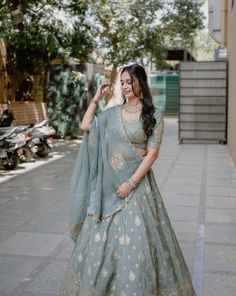 Chaniya Choli For Sister Wedding, Lehenga Look For Sisters Wedding, Chaniya Choli Pose Idea, Tanya Malhotra Outfits, Sisters Wedding Dress Indian, Lehnga For Sister's Wedding, Brother Wedding Dress For Sister, Brothers Wedding Outfit For Sister, Lehenga For Bride's Sister Indian