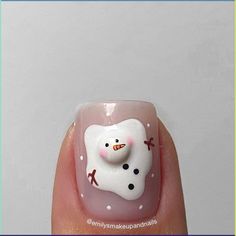 Frosty The Snowman Nail Art, Christmas Nails With Snowman, Nail Art Snowman, Christmas Ghost Nails, Holiday Nail Art Designs, Fun Winter Nail Designs, Nail Snowman, Frosty The Snowman Nails, Ski Nail