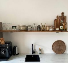 the kitchen counter is clean and ready for us to use