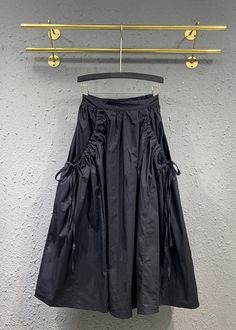 Casual Black Cinched Pockets Elastic Waist Patchwork Cotton Skirt FallFabric: Cotton BlendedSize & Fit: This garment fits true to size.Length: Size M measures 32.76"from waist to hem.Waist:Fitted - elastic waist allows stretch Hip: Loosely Fitted. room for hips. Hand Wash Cold.