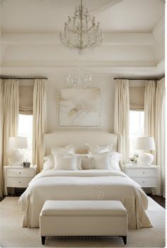 White And Cream Bedroom Ideas, Cream And White Bedroom, Royal Bedroom Design, School Bedroom, Beige Bedroom Decor, Modern White Bedroom, Bedroom Inspiration Cozy, Retreat Home, White Bedroom Ideas