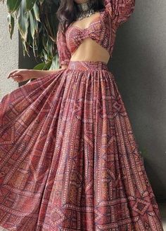 Indian Fits, Indian Outfits Lehenga, Indian Dresses Traditional, Traditional Indian Outfits, Trendy Dress Outfits