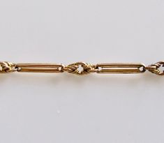 This is a vintage 9ct gold link bracelet with an Albert swivel clasp. It weighs 5.8 grams and measures  7 inches or 18cm in length.  The eight links on the bracelet each measure 20mm  and it s marked 9ct gold. Vintage Gold Bracelet, Gold Link Bracelet, Gold Link, Gold Bracelets, Lovely Ring, Anniversary Bands, Gems Jewelry, Cluster Ring, Chain Link Bracelet