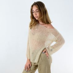 Beige Mohair Sweater, Beige Mohair Long Sleeve Sweater, Beige Mohair Soft Knit Sweater, Beige Mohair Sweater For Fall, Casual Mohair Fine Knit Sweater, Casual Mohair Sweater In Beige, Sweater Off Shoulder, Lurex Sweater, Pull Mohair