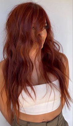 Hair Color To Compliment Hazel Eyes, Mahogany Blonde Hair Color, Copper Hair Inspiration, Cool Toned Copper Hair, Cowgirl Red Hair, Types Of Red Hair, Cinnamon Red Hair Color, Pelo Color Cobre, Cinnamon Red Hair