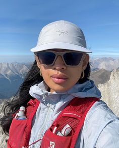 justine agana on Instagram: "Storm Mountain Elevation: 3,095 Elevation gain: 1088m 6.3km out-and-back Ngl, this one was sus" Gorp Core Women, Gorp Core Female, Justine Agana, Gorpe Core Fashion, Hiking Gorpcore, Woman Climbing Mountain, Adventure Aesthetic, Hiking Outfit, Athletic Outfits