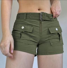 3 Trendy Belted Shorts, Trendy Belted Cotton Shorts, Summer Shorts With Zipper Closure, Fitted Shorts With Zipper Closure For Summer, Fitted Shorts With Zipper Closure For Spring, Fitted Summer Shorts With Zipper Closure, Belted Short Length Spring Bottoms, Short Cotton Bottoms With Zipper Closure, High Waist Cotton Bottoms With Belt