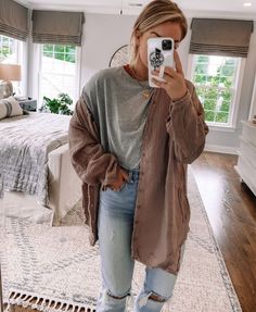 Fall Outfit Vibes, Marshall’s Outfits, Cozy Fall Outfits 2022, Casual Tshirt Women, Summer Fancy Outfits Classy, Diy Witchy Outfit, Going To Class Outfit College Winter, Stylish Boho Outfits, Fall Outfit Inspo 2023 Casual