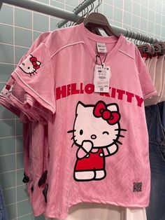 Hello Kitty Shirt Aesthetic, Aesthetic Closet, Hello Kitty Shirt, Hello Kitty Merchandise, Hello Kitty Rooms