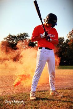 #senior #baseball Baseball Photography Ideas, Baseball Media Day Poses, Baseball Senior Photos, Baseball Photoshoot Ideas, Baseball Senior Pictures, Baseball Photography, Sports Pics, Baseball Pictures, Senior Pictures Boys