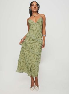 Teffoli Maxi Dress Green Olive Green Floral Bridesmaid Dress, Green Patterned Dress, Patterned Wedding Guest Dress, Green Wedding Guest Dresses, Fall Midi Dress, Maxi Dress Floral, Green Maxi Dress, Dress With Stockings, Pink Formal Dresses