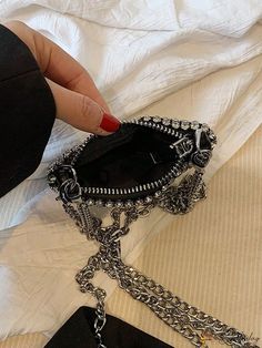 BirdinBag - Chic Rhinestone Square Bag: Elegant Essential for Weddings, Proms, and Parties Silver Evening Bag With Zipper Closure, Silver Party Bag With Zipper Closure, Bridal Purse, Chain Pattern, Bag Elegant, Trendy Handbags, Chain Crossbody Bag, Word Wrap, Prom Wedding