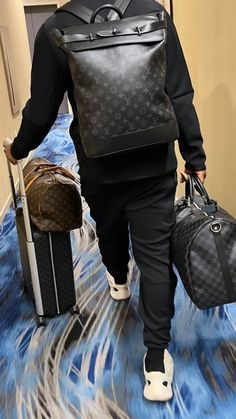 Black Man Luxury Aesthetic, Black Man Travel Aesthetic, Luxury Lifestyle Aesthetic Men, Mens Luxury Lifestyle Fashion, Men Luxury Lifestyle, Drip Outfit Men