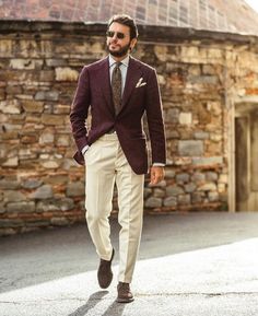 image Burgundy Blazer Outfit, Coat Pant For Men, Maroon Blazer, Burgundy Blazer, Stylish Mens Fashion, Cool Summer Outfits, Linen Suits, Summer Suits, Coat Pant