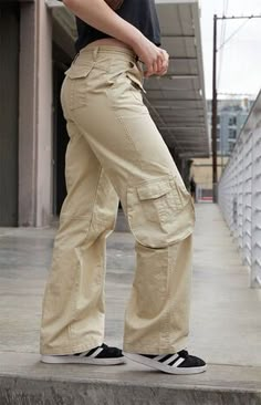 Hiking Wide Leg Bottoms With Pockets, Full Length Cargo Jeans For Outdoor, Full Length Parachute Pants For Hiking, Full-length Parachute Pants For Hiking, Full Length Parachute Pants With Pockets For Hiking, Casual Full-length Cargo Pants For Hiking, Full-length Cargo Pants With Hip Pockets For Hiking, Relaxed Fit Cargo Style Bottoms For Hiking, Kim Cargo Pants