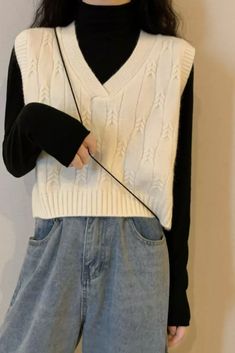 TIGENA 2021 Spring Autumn Knitted Sweater Vest Women Sleeveless V-neck Short Waistcot Female Korean Preppy Style Chic Crop Tops Knitted Sweater Vest, Sweater Vest Outfit, Fall Knit Sweater, Vest Outfit, Sweater Vest Women, Argyle Sweater, Clothes Women, Vest Outfits, Pattern Sweater