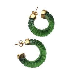 ESME EARRINGS GREEN WHAT IT IS: Modern hoops with thick gold tips WHY IT’S SPECIAL These earrings are formed of specialized hand-cut hydro glass. GOOD TO KNOW: Colors: Lemon, Green, Citrine Drop: 2cm WHY WE LOVE SHYLA: This London brand delivers clean, minimalist and contemporary jewelry that packs a punch (have you seen their rings?!). Using only natural stones and ethically sourced or recycled metals, thoughtful production is the cornerstone of their timeless creations. Green Citrine, London Brands, Gold Tips, Earrings Green, Recycled Metal, Contemporary Jewelry, Citrine, Natural Stones, Lemon