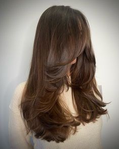 Butterfly Hairstyle, Blonde Layered Hair, Butterfly Haircut, Hair Inspiration Long, Hair Tint, Straight Hair Cuts, Hairstyles For Layered Hair, Hair Advice