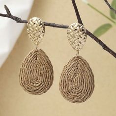 Material: Mixed Material Fashion Element: Fan, Circle, Sphere Style: Bohemian Hand Weaving, Fan, Pendant