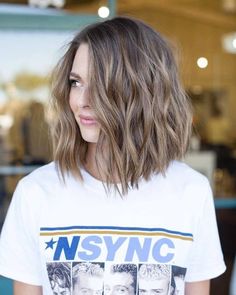 Colored Hairstyles, Brown Hair Looks, Choppy Bob Hairstyles, Long Bob Haircuts, Shoulder Hair, Haircut Styles, Wavy Hairstyles, Hair Color For Women