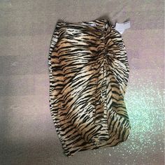 Brand : Justfab Condition : Nwt Additional Info : Size Medium. Listing Is For The Skirt In Cover Photo. I Have Similar Listings Available (As Show In Last Photo) & I Do Offer Discounts On Bundles. Open To Offers! Thanks For Checking Out My Closet. Stay Fabulous. And Always Make Sure To Let Your Inner Shimmer........*Shine* Tiger Print Skirt, Hi Low Skirts, White Floral Skirt, Mini Wrap Skirt, Shimmer Shine, Pet Tiger, Animal Print Skirt, Skirt Medium, Jean Mini Skirts