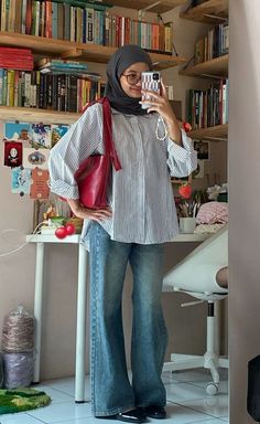 Casual Outfits For Hijabi Women, Outfit Inspo For Hijabis, Hijabi Outfit Inspiration, Simple Outfits Hijab, Modest Outfits Muslim, Hijabi Style