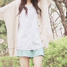 Definitely a yes to the cardigan. I love the outfit but I'd probably opt the pastel green skirt for a pair of dark shorts. Twee Aesthetic, Twee Style, Cute Asian Fashion, Future Outfit, Ulzzang Fashion, Pastel Green, Green Skirt, Spring Summer Outfits, Cairo