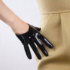 Madelyne Pryor, Half Gloves, Leather Shorts Women, Long Leather Gloves, Leather Gloves Women, Costume Gloves, Short Gloves, Mode Hippie, Fashion Gloves