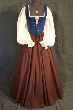 Renaissance Faire Maiden Wench Bodice Dress by thewencheswardrobe Wench Costume, Gaun Abad Pertengahan, Medieval Clothes, Fair Outfits, Fest Outfits, Old Fashion Dresses, Dirndl Dress, Medieval Costume, Old Dresses