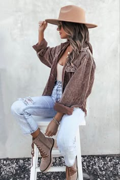 Fall Outfits For Summer Weather, Abbey Humphreys Style, Fall Outfit Nashville, Conservative Date Night Outfit, November Country Concert Outfit, Work Appropriate Athleisure, Neutral Boho Outfit Ideas, Western Classy Outfits Women, Line Dancing Outfit Winter