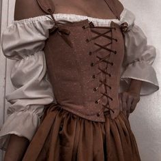 Autumn Court, Ren Faire Outfits, Court Of Mist And Fury, Brown Corset, Fair Outfits, Acotar Series, Court Of Thorns And Roses, A Court Of Mist And Fury