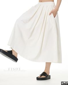 Fisdy - Loose Pleated Midi Skirt with Hip-covering Length White Skirt, Color Fabric, Pleated Midi Skirt, Types Of Skirts, White Skirts, Raw Edge, Skirt Length, Long Skirt, Pleated Skirt