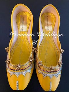 *** NO RETURN - NO EXCHANGES - CANCEL ORDERS WITHIN 12 HOURS*** * Material: * Pure Leather * Gold Zari Embroidery * Embellished With Ghungroo / Bells * US Size: 7,8,9 * They open up after you wear them for some time. * They are narrow so if you have wide feet they wont be as comfortable. * They Traditional Flats With Dori Work For Reception, Traditional Dori Work Flats For Reception, Festive Embroidered Flats For Reception, Meenakari Wedding Flats, Festive Embroidered Flats For Navratri, Traditional Flat Heel Wedding Shoes With Gota Work, Traditional Flat Wedding Shoes With Gota Work, Traditional Embroidered Flats For Navratri, Bollywood Style Embroidered Flats For Navratri