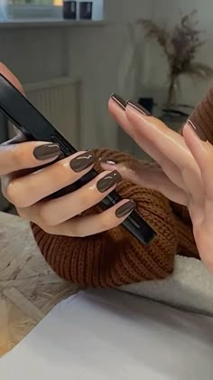 #nails #fall #trendy Office Nails, Brown Nail Polish, Brown Nails Design, Brown Nail, September Nails, Nail Goals, Smink Inspiration, Short Square Nails, Makijaż Smokey Eye