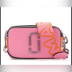 Marc Jacobs Modern Pink Shoulder Bag With Logo, Pink Luxury Mobile Phone Bag, Designer Pink Shoulder Bag With Mobile Phone Pocket, Designer Pink Pouch Shoulder Bag, Pink Designer Pouch Shoulder Bag, Modern Pink Shoulder Bag With Mobile Phone Pocket, Designer Pink Crossbody Bag, Pink Crossbody Shoulder Bag, Designer Pink Shoulder Bag With Logo