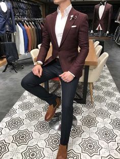 Casual Outfits For Guys, Outfits For Guys, Mens Suit Style, Mens Vest Fashion, Burgundy Jacket