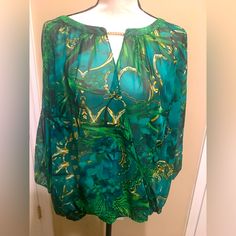 Sheer Green Blouse V Neck With Gold Chain Accent The Top Open Sleeves Elastic Bottom Chic Green Blouse For Vacation, Elegant Green Flowy Top, Elegant Flowy Green Top, Green Flowy Blouse For Vacation, Elegant Flowy Green Blouse, Sheer Green Blouse, Pink Flowy Top, Split Sleeve Top, Kimono Sleeve Top