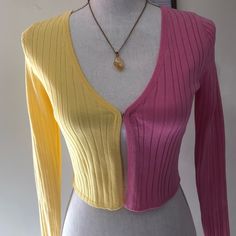 Bought From Local Boutique Closes In The Front Pink And Yellow Split Color Size Small But Fits Like An Xs 80% Viscose 20% Nylon Buy 3 Or More / Get 30% Off Hot Pink And Yellow Outfit, Yellow Ribbed Long Sleeve Top, Yellow Fitted Sweater For Layering, Fitted Yellow Sweater For Layering, Yellow V-neck Top For Layering, Fitted Yellow Tops For Layering, Spring Yellow Ribbed Sweater, Outfits Colour Combinations, Flutter Shy