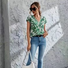 Floral Print V Neck T-Shirt, Casual Short Sleeve T-Shirt For Spring & Summer, Casual Green V-neck Short Sleeve Top, Green V-neck T-shirt For Summer, Casual Green Short Sleeve Top For Spring, Green Relaxed Fit V-neck T-shirt, Green Casual Short Sleeve Top With Relaxed Fit, Casual Green Short Sleeve Top With Relaxed Fit, Green Relaxed Fit Casual Short Sleeve Top, Trendy Green V-neck T-shirt, Green Short Sleeve Top For Spring With Relaxed Fit